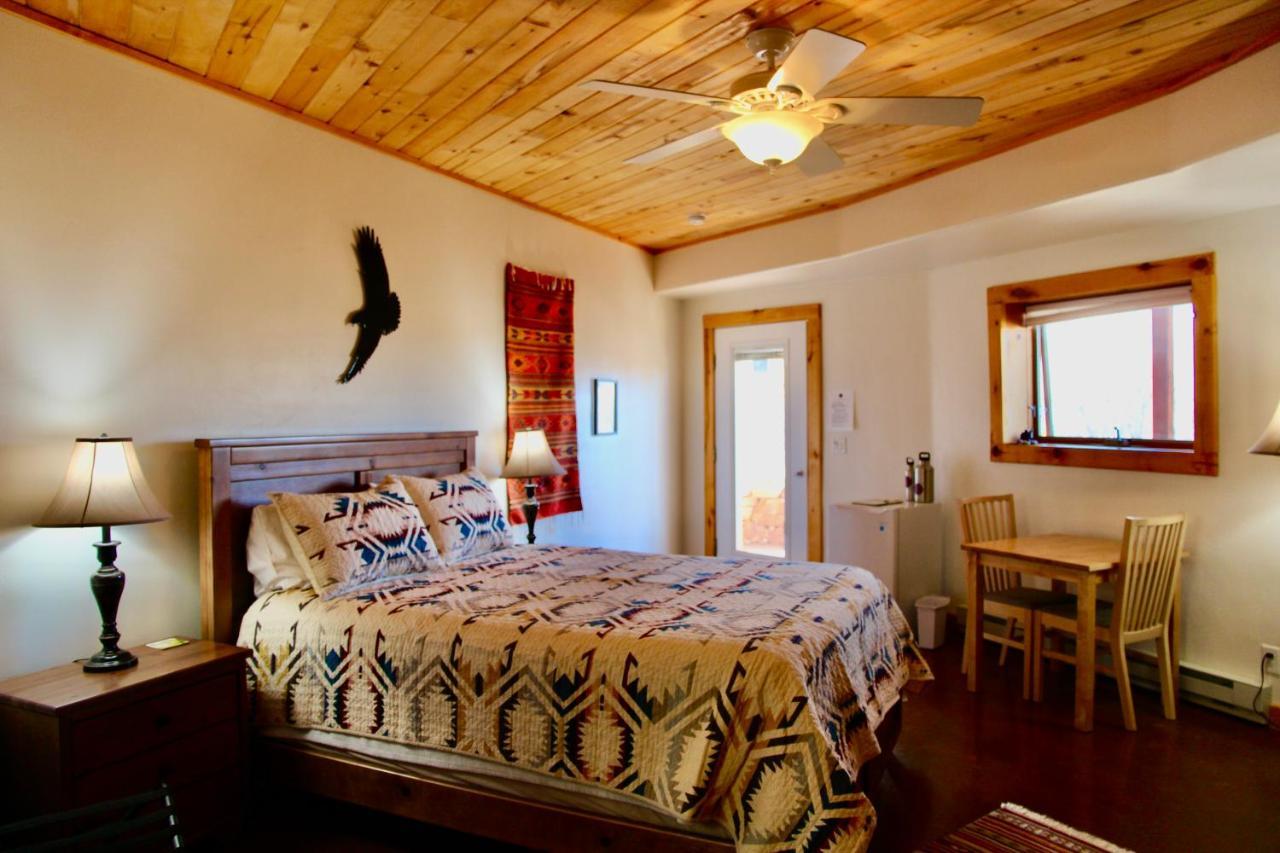 מואב Red Moon Lodge מראה חיצוני תמונה