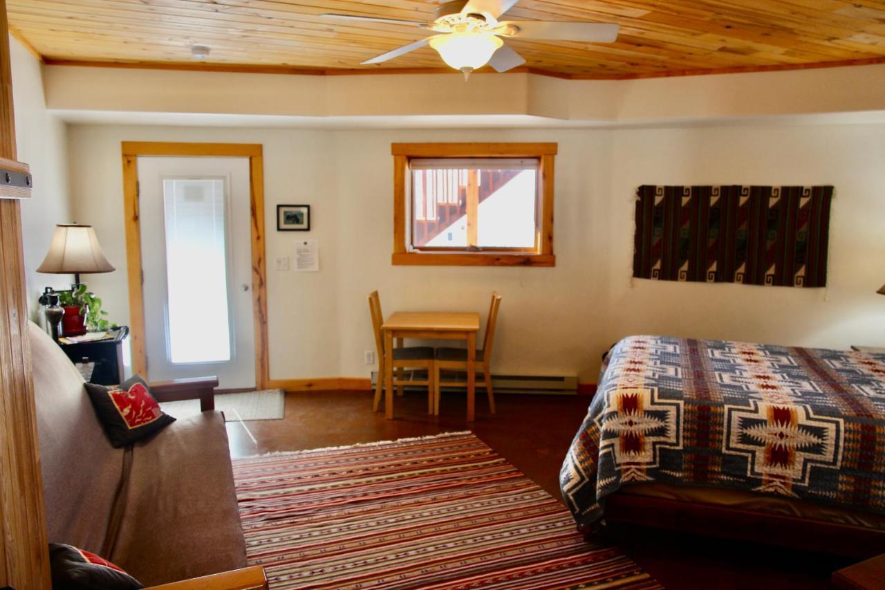 מואב Red Moon Lodge מראה חיצוני תמונה