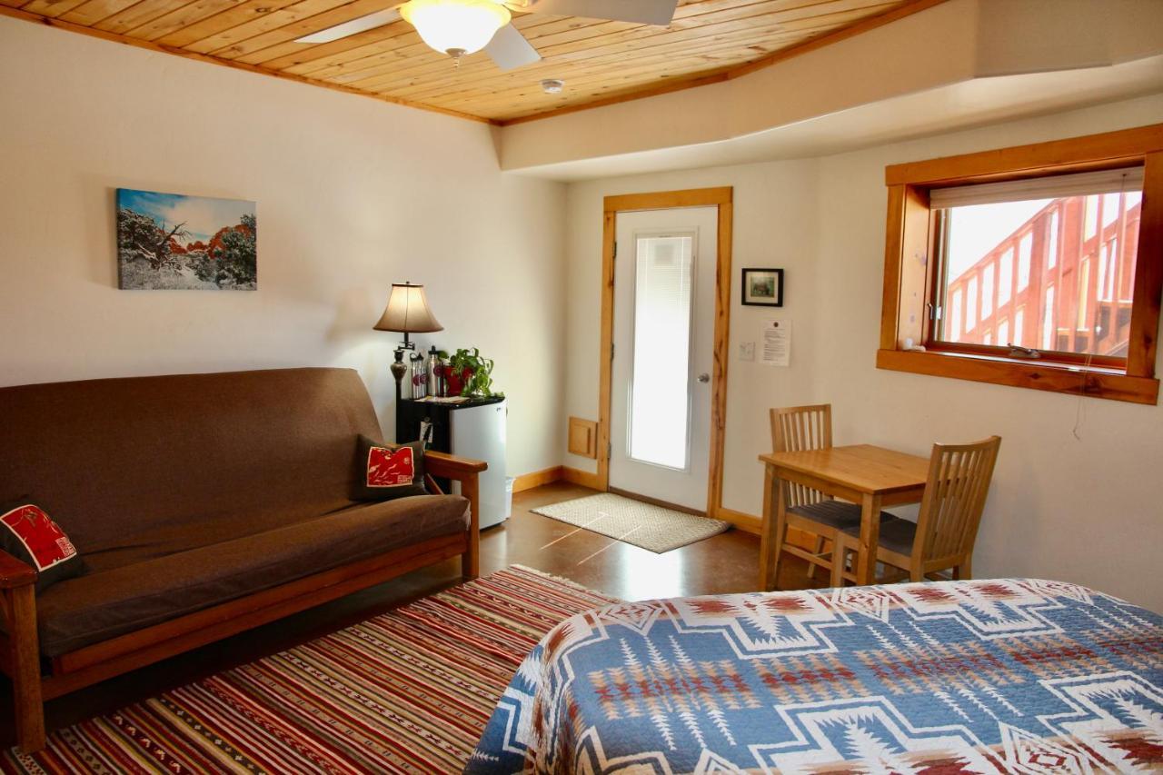 מואב Red Moon Lodge מראה חיצוני תמונה